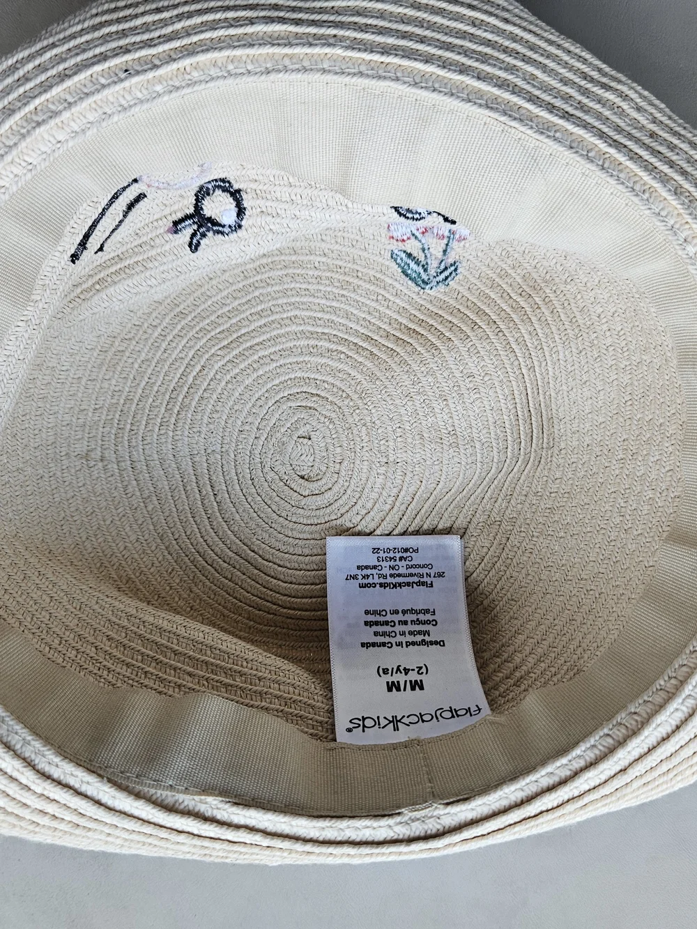 Cute Cat Face Straw Bucket Hat with Embroidered Flower